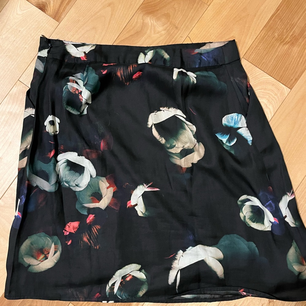 Flower silk skirt